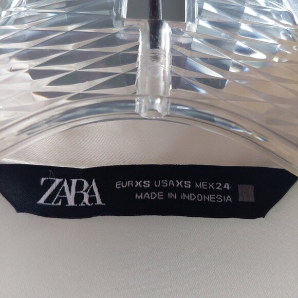 Zara XS Cream Colored Women's Button Down Oversize Dress Shirt - Picture 4 of 12